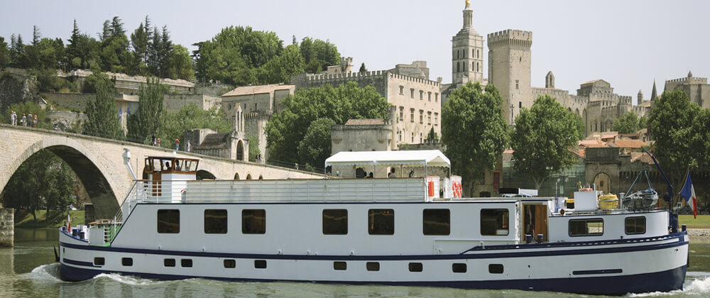belmond-napoleon-luxury-barge