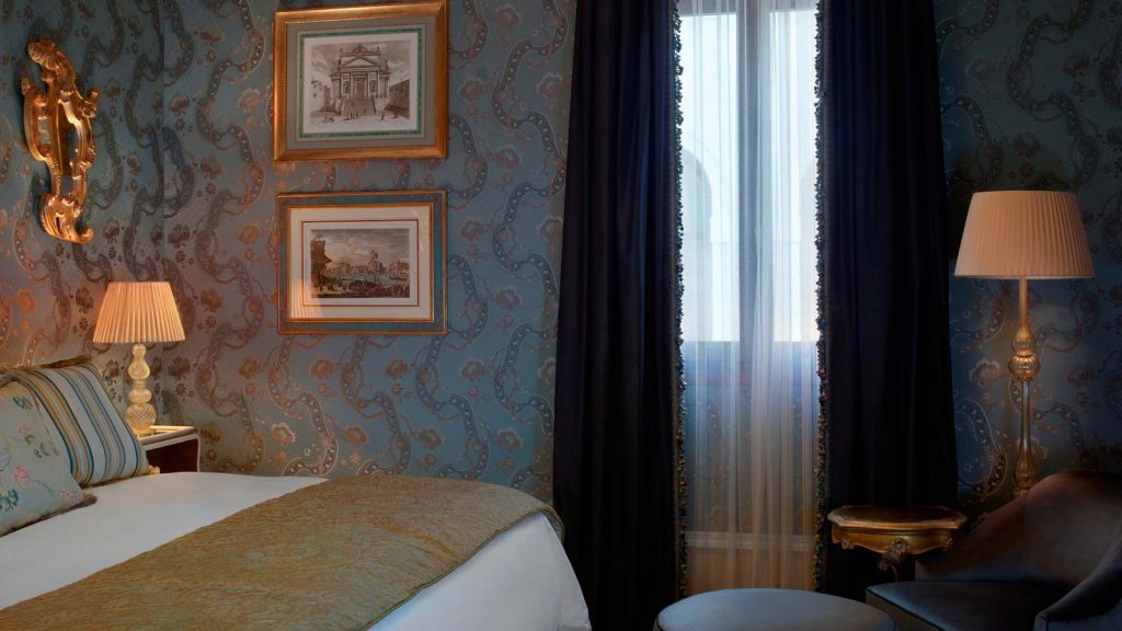 Venice_Gritti_Palace_Hotel_Room_DeluxeRoom