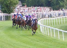 belmond-british-pullman-epsom-derby-horse-race