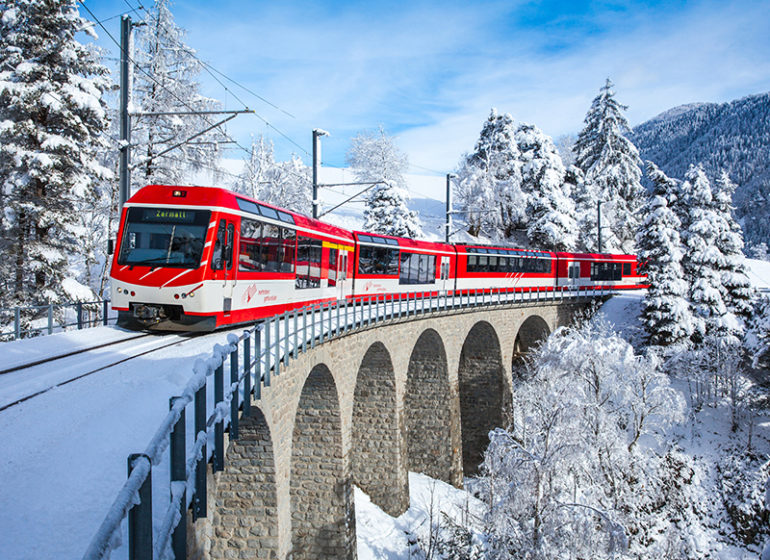 luxury-rail-journeys-holidays-glacier-bernina-express-switzerland